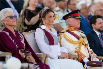 La reina del soft power: Muna Al-Hussein y su influencia invisible en el trono de Jordania Muna al Hussen de Jordania