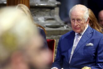 Rey Carlos III de Inglaterra