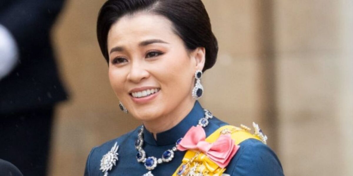 La reina Suthida de Tailandia